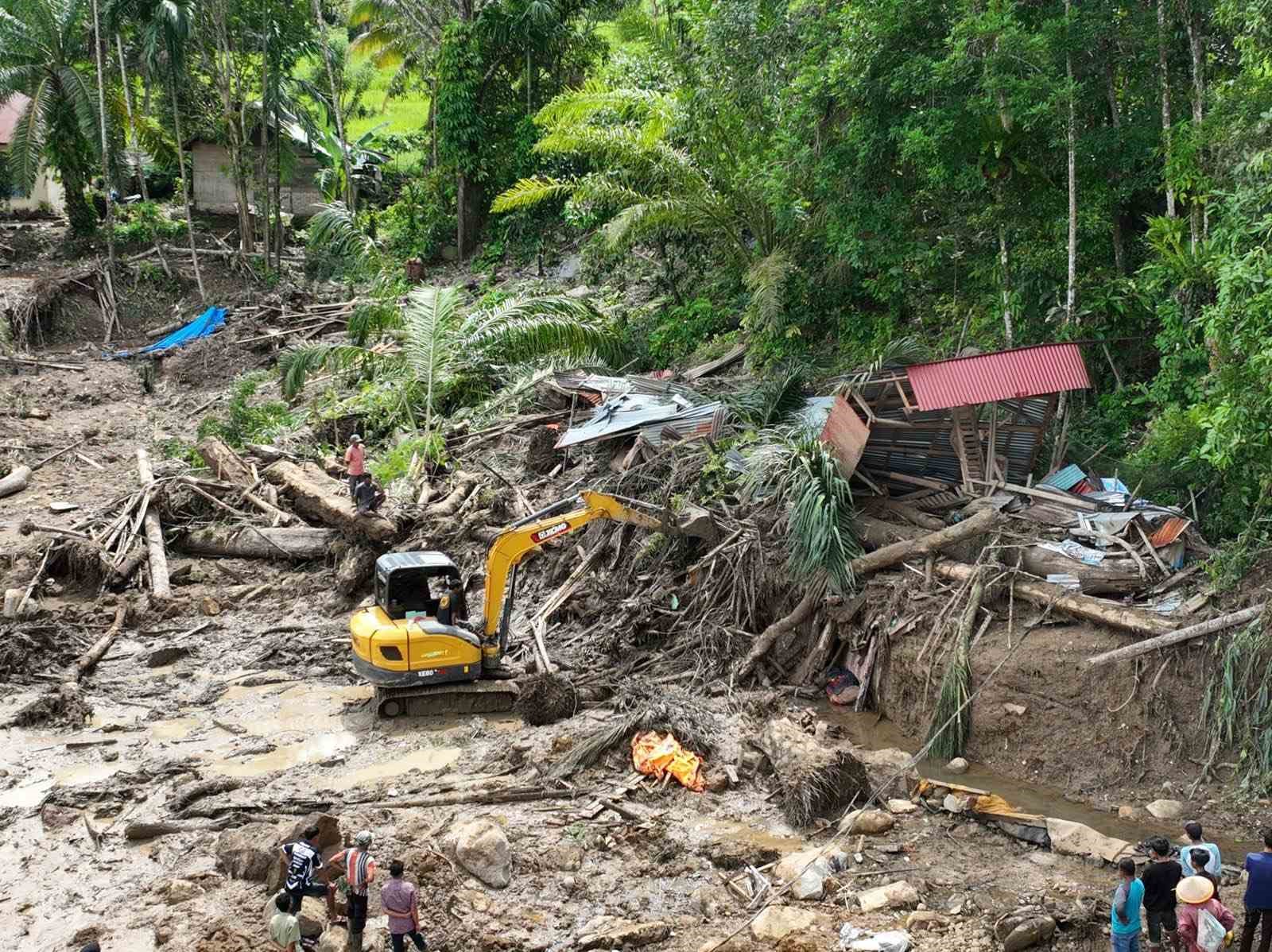 sri lankadaki sel ve toprak kaymalarinda can kaybi 334e yukseldi 8 OAXJvjzy