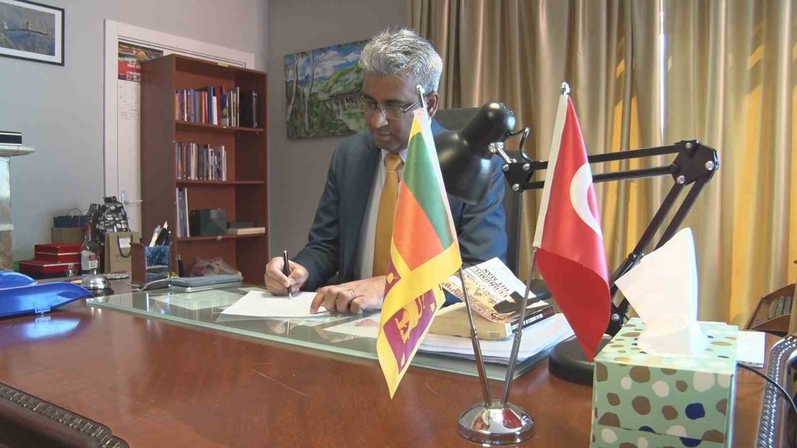 sri lankanin ankara buyukelcisi kadurugamuwadan turk yatirimcilara davet 1 sFCYNSYX