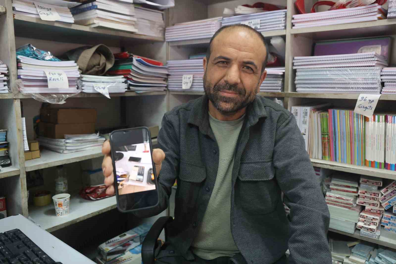 su alan genclerin 50 tl ile birlikte biraktiklari hakkini helal et notu esnafi duygulandirdi R2f37M9p
