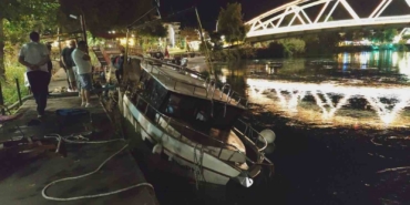 su-alarak-batmaya-baslayan-tekne-sak-ekiplerince-cikarildi-yWRc6NrZ.jpg