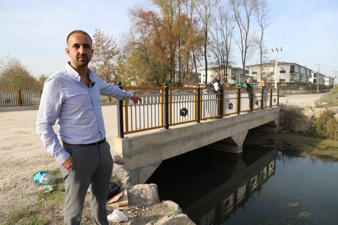 Su kanalı adeta çöplüğe döndü: Vatandaş Karasu Belediyesi’ni göreve çağırdı 7 su kanali adeta copluge dondu vatandas karasu belediyesini goreve cagirdi 3 N4sLc8NX