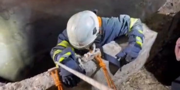 su-kuyusuna-dusen-cakali-itfaiye-ekipleri-kurtardi-uutsRfEn.jpg