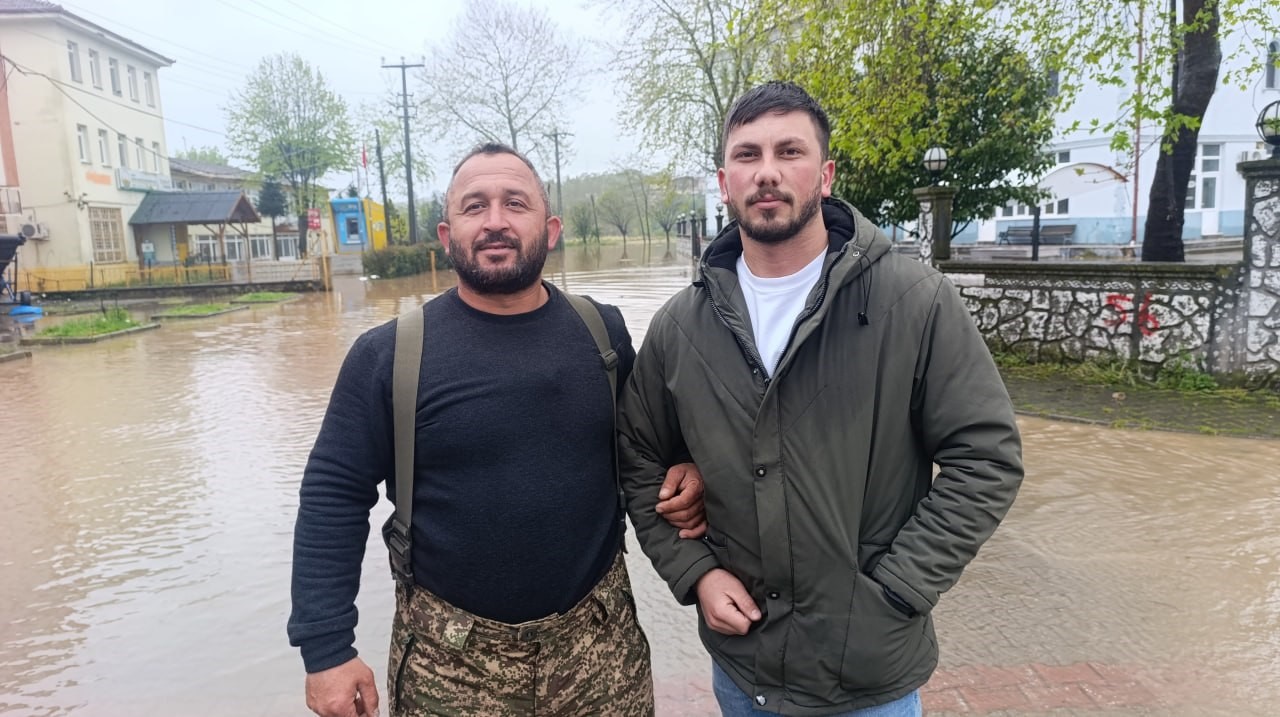 su taskini mahalleyi gole cevirdi tarim arazileri ev ve is yerleri sular altinda kaldi FO1pMUnb