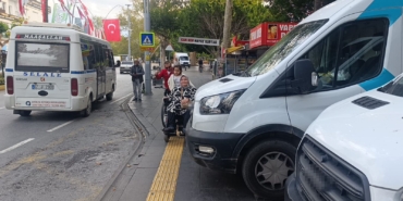 sube-onune-park-eden-ptt-araclari-engellilere-yol-vermedi-soylenenler-cileden-cikardi-87TObj1O.jpg
