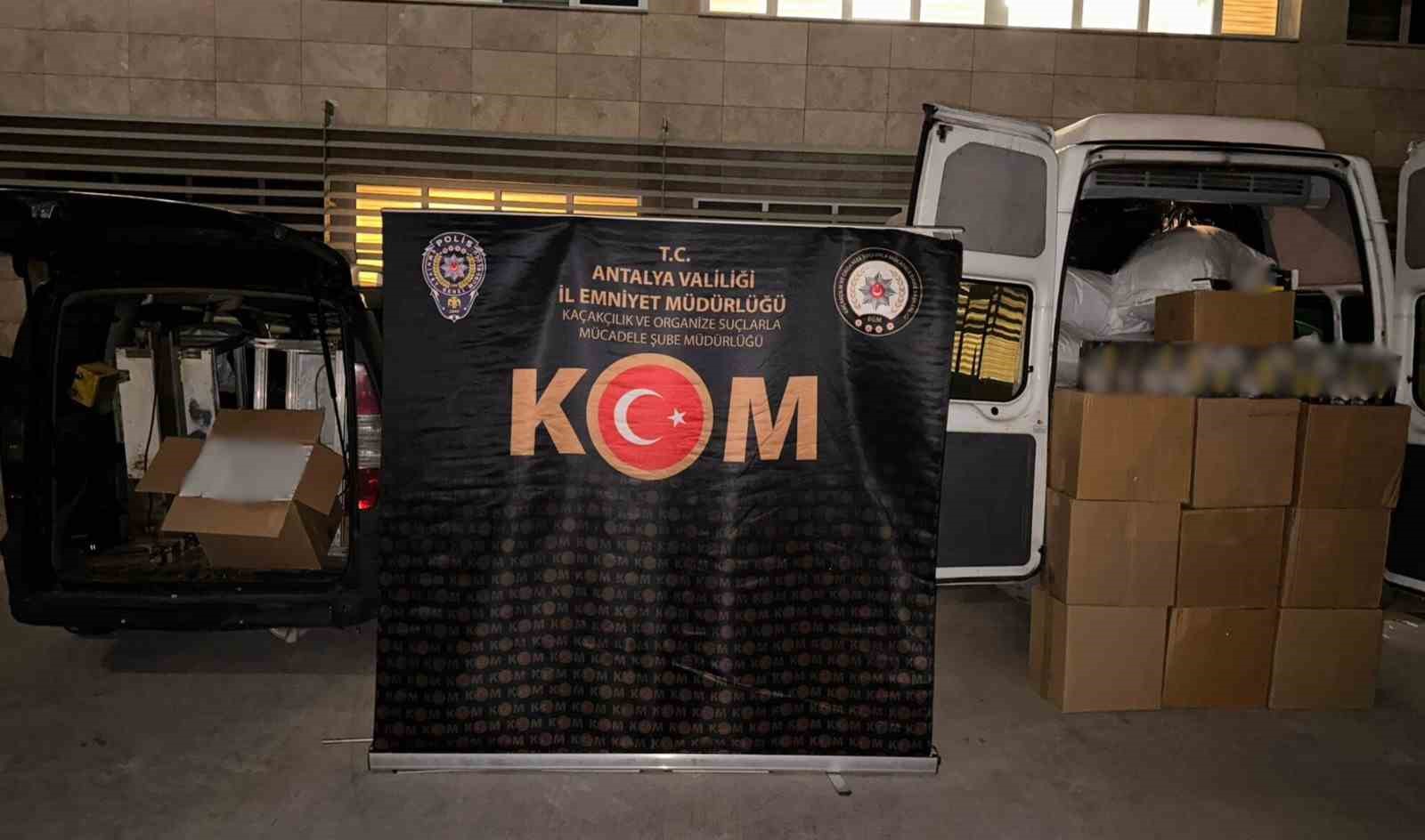 suc orgutu zimmet tarihi eser ve kacak urun operasyonlarinda 12 tutuklama 1 QhSYDtq2