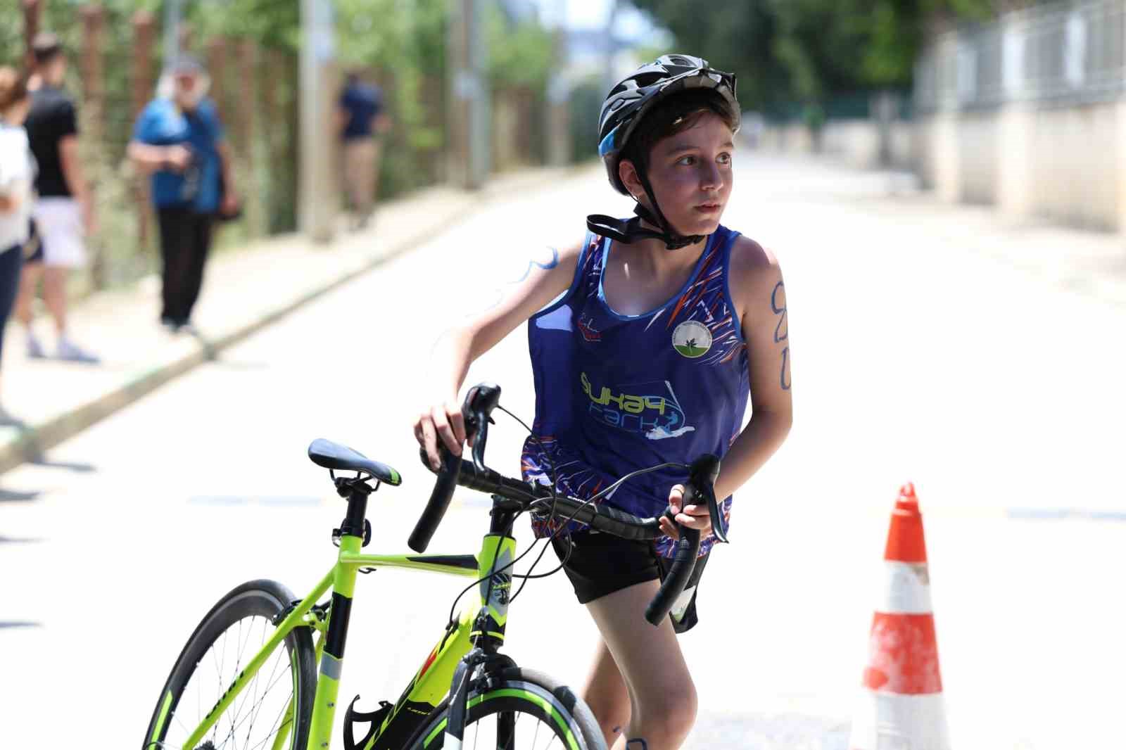 Sukaypark’ta sporun kalbi Duatlon müsabakalarıyla attı 6 sukayparkta sporun kalbi duatlon musabakalariyla atti 2 nsDLQErs