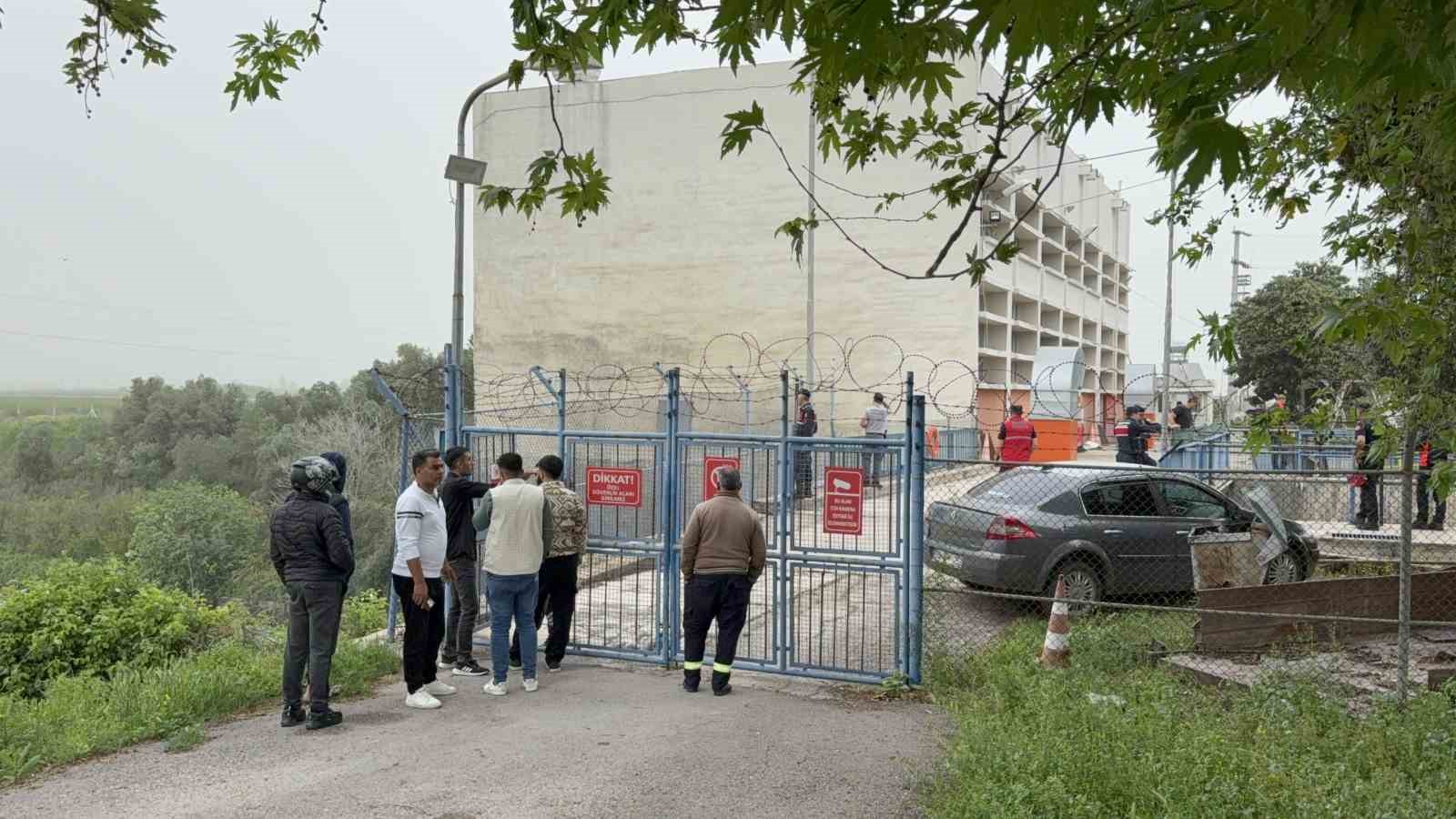 Sulama kanalına giren çocuk kayboldu, yakınları gözyaşı döktü 6 sulama kanalina giren cocuk kayboldu yakinlari gozyasi doktu 2 QIlFqtv9