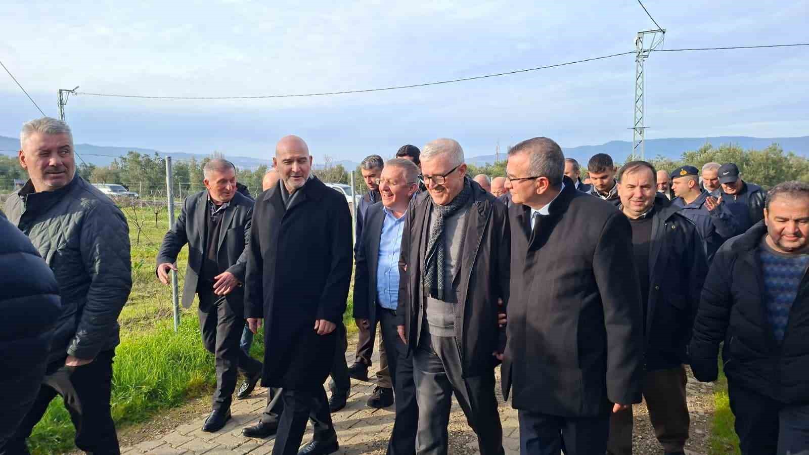 suleyman soylu basdanismani harun akinin agabeyinin cenazesine katildi 2