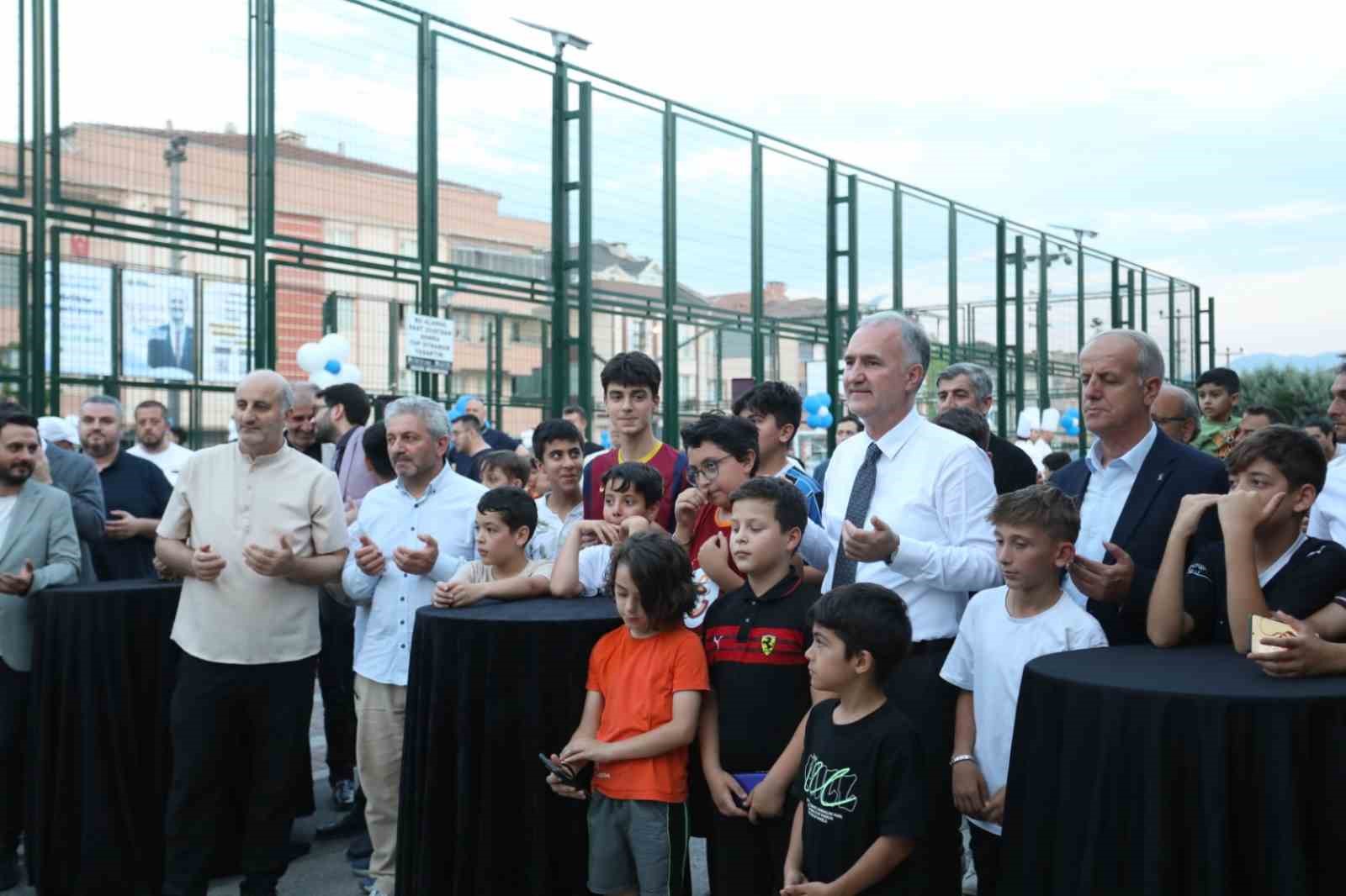 Süleymaniye Mahallesinde Yeni Semt Sahası Törenle Açıldı 5 suleymaniye mahallesinde yeni semt sahasi torenle acildi 1 iMCuW3Zy