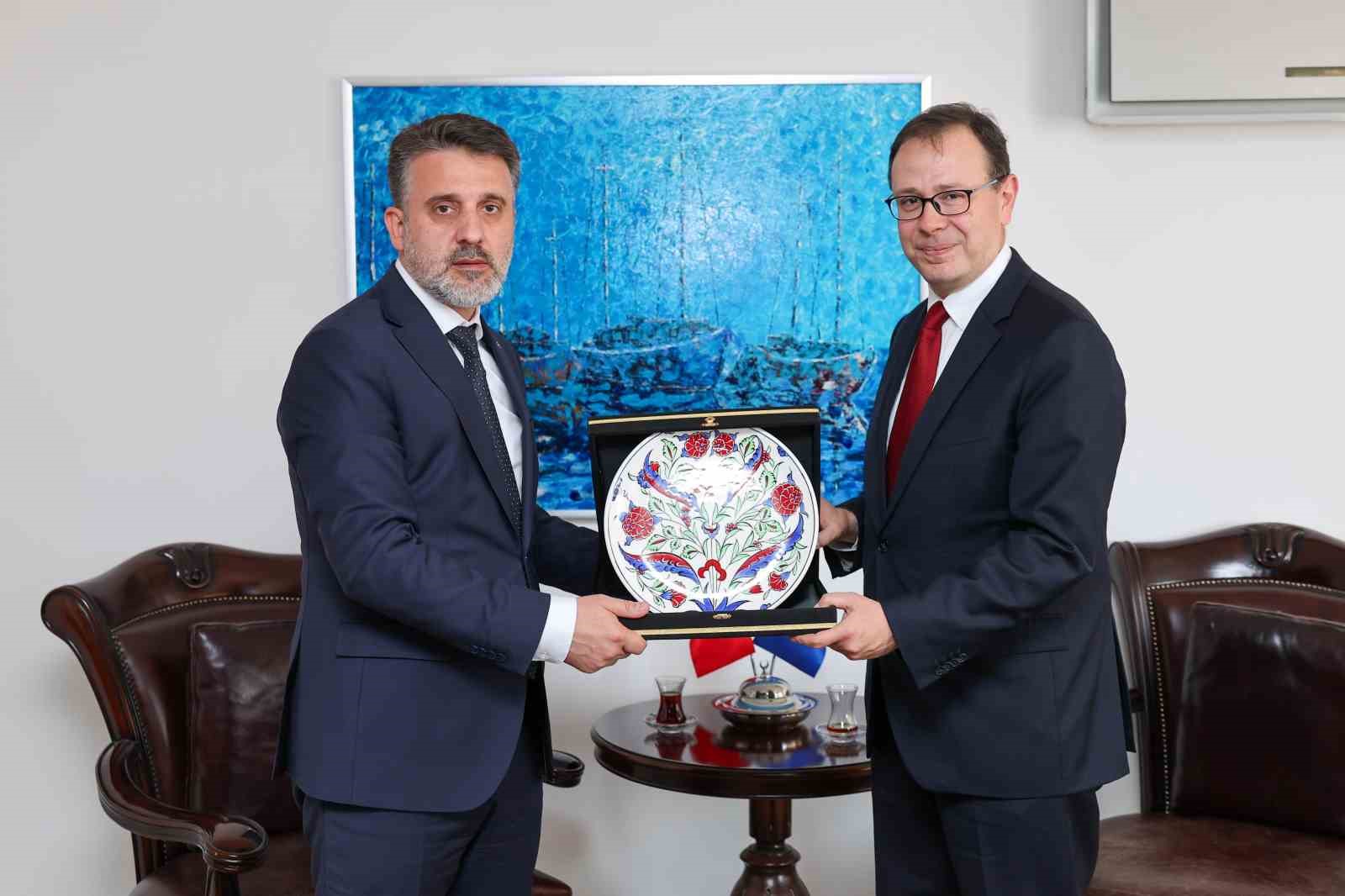Sultan 1. Murad Han Kosova’daki kabrinde anıldı 5 sultan 1 murad han kosovadaki kabrinde anildi 1 NnARCQpP