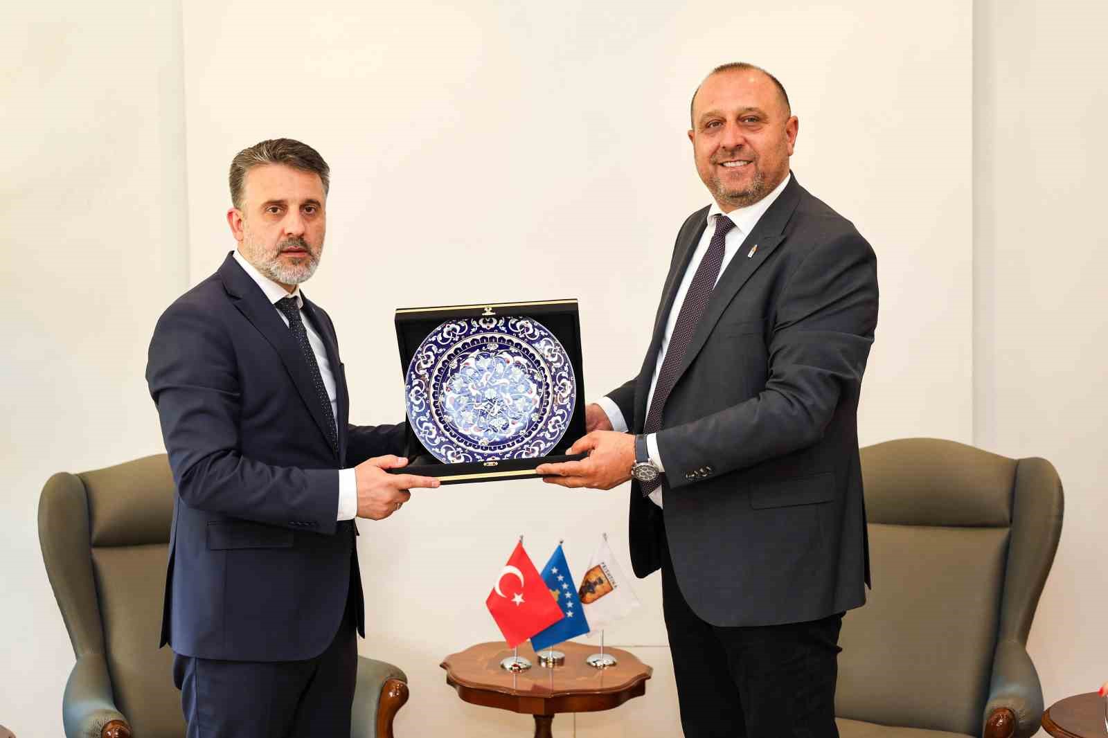 Sultan 1. Murad Han Kosova’daki kabrinde anıldı 6 sultan 1 murad han kosovadaki kabrinde anildi 2 fUzl7vMa