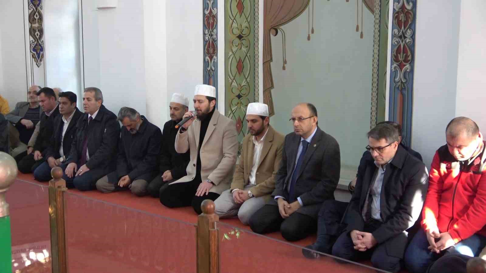 sultan yildirim bayezid han vefatinin 623 yilinda anildi 2 8JKrI31e