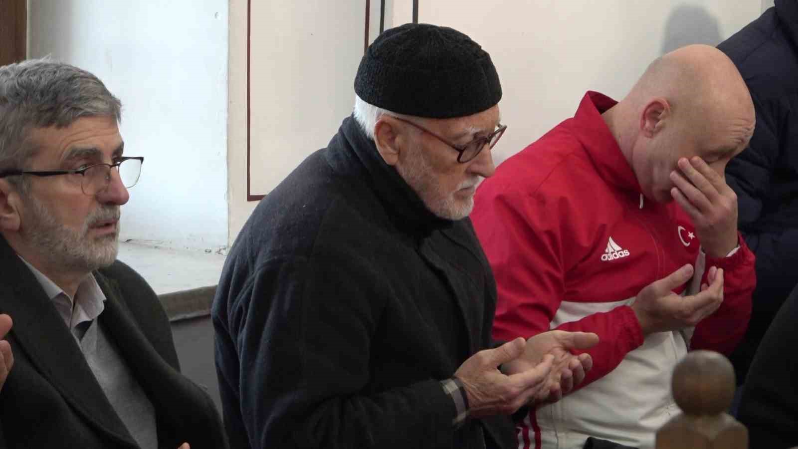 sultan yildirim bayezid han vefatinin 623 yilinda anildi 4 WQEnqc5m