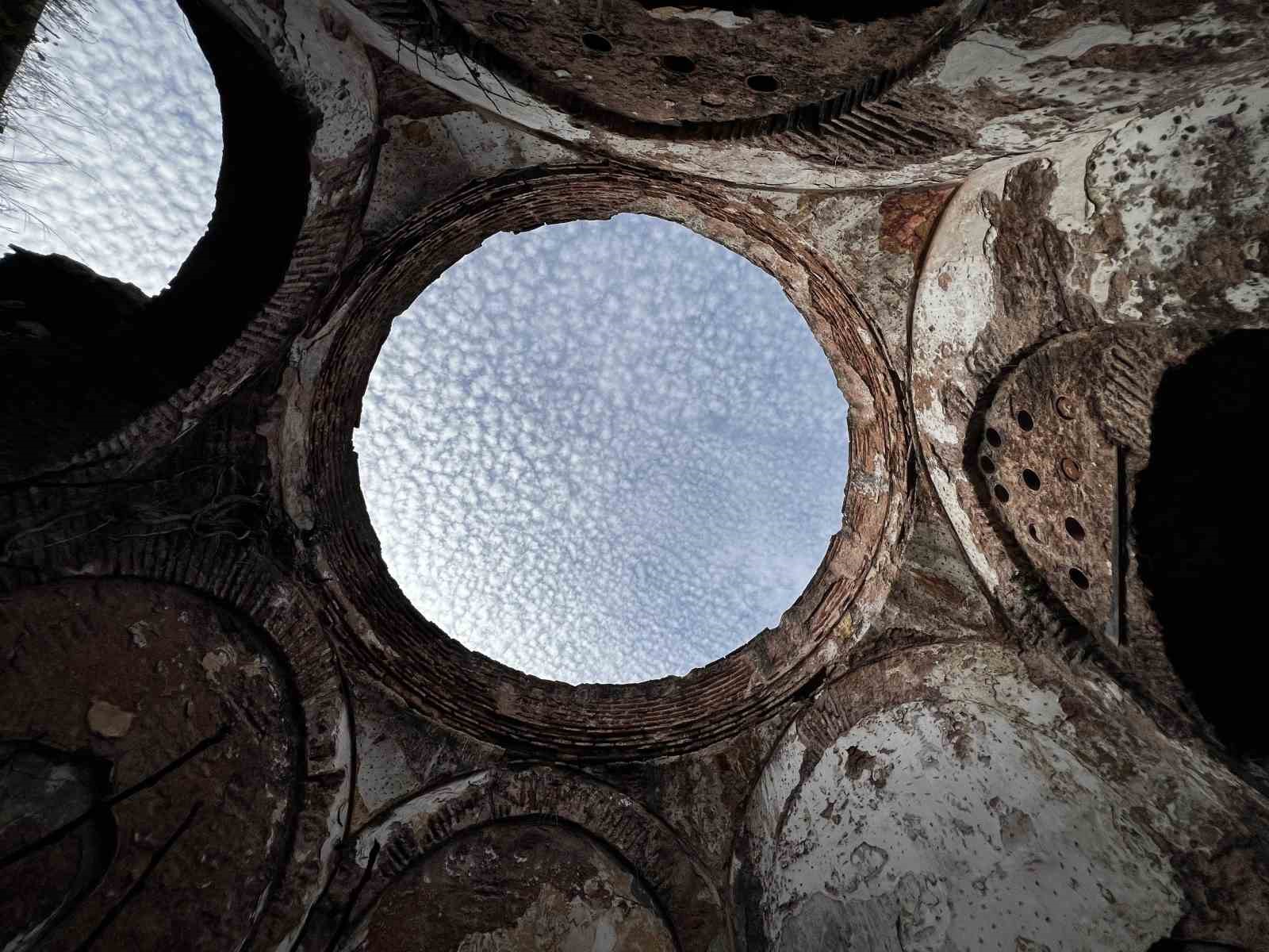 sultanahmetteki tarihi arasta hamami restore edilecek kadinlarin el emekleri sergilenecek 2 XPBt9C4w