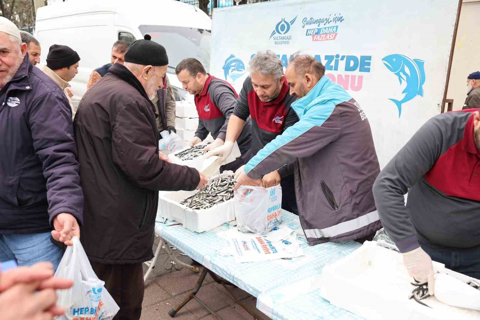 sultangazi belediyesi ramazanda da balik dagitimini surduruyor 2 kQWyVQrI