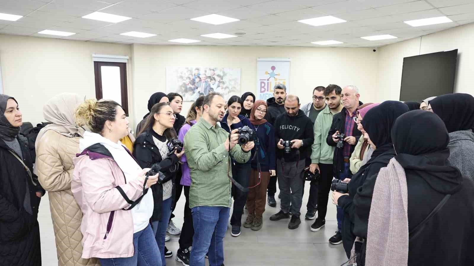 sultangazi belediyesinden fotograf akademisi 1 DFklDhIk