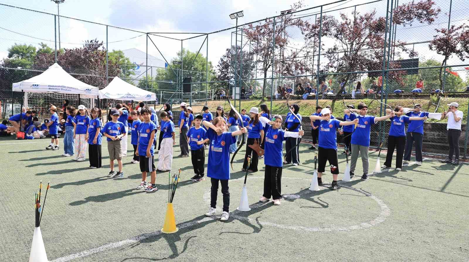 Sultangazi Yaz Spor Okulları’nda gençler 24 branşta eğitim alıyor 4 sultangazi yaz spor okullarinda gencler 24 bransta egitim aliyor 0 DiIJtnf7