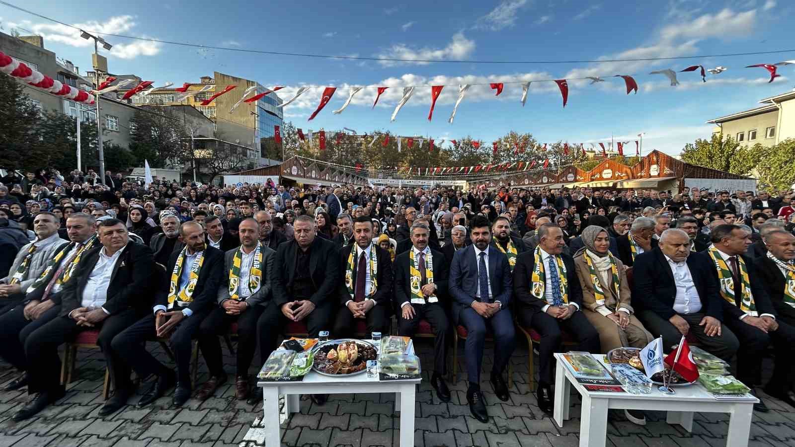 sultangazide adiyaman kultur bulusmalarinda latif dogan ruzgari esti 1 qAzlqsEe