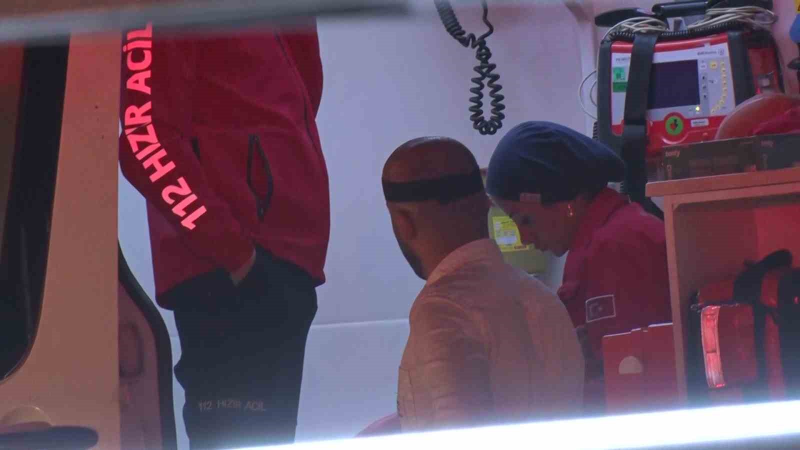 sultangazide otelde yangin panigi 4 kisi hastaneye kaldirildi 7 AwhOQ4fR