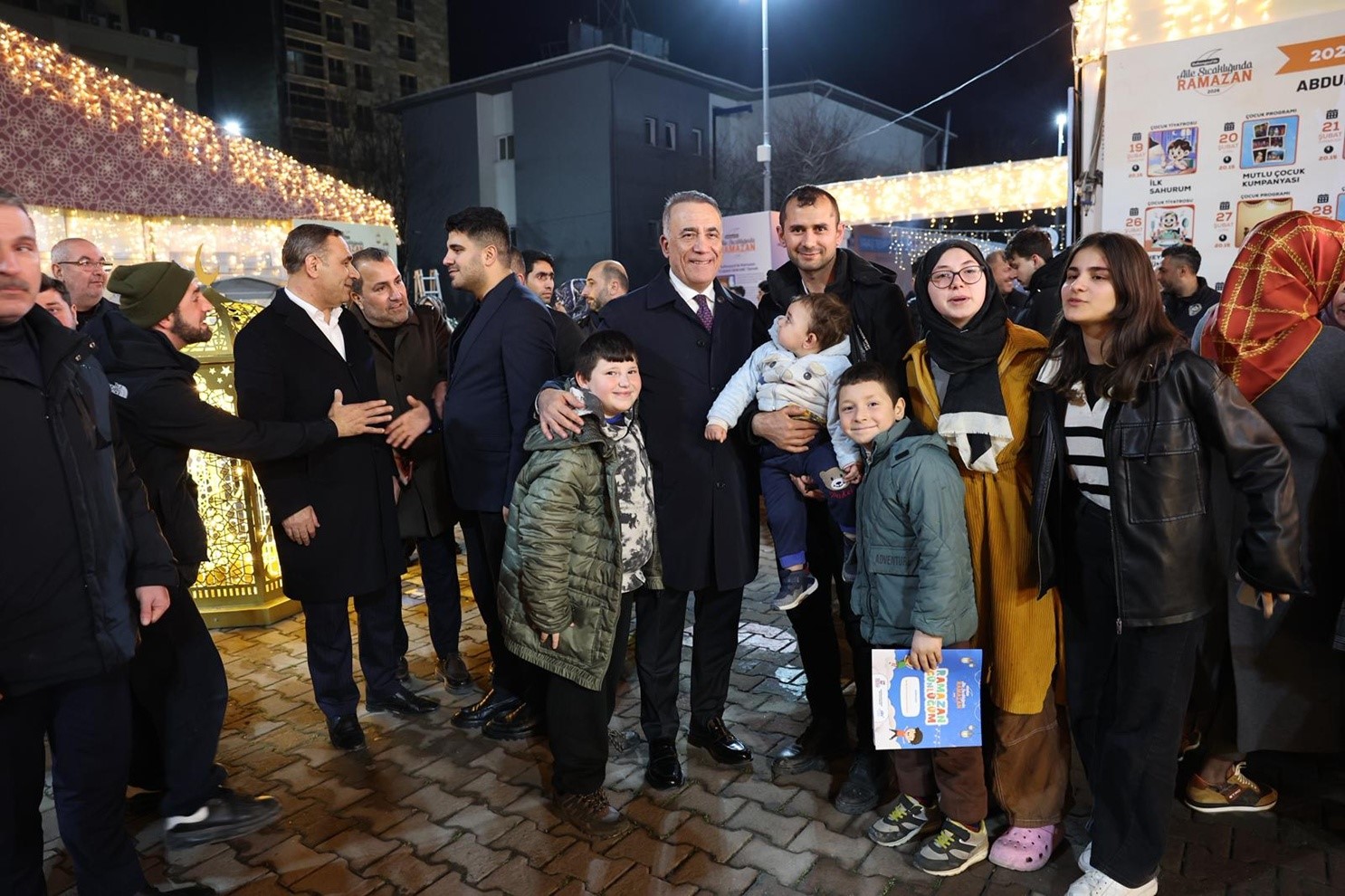sultangazide ramazanin ilk gunu coskuyla karsilandi 8 4z7LlkM7