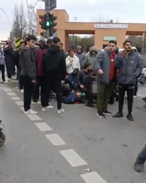 sultangazide yasagi dinlemeyip donmeye calisti motosikletliye boyle carpti 1 TN7UgKAa