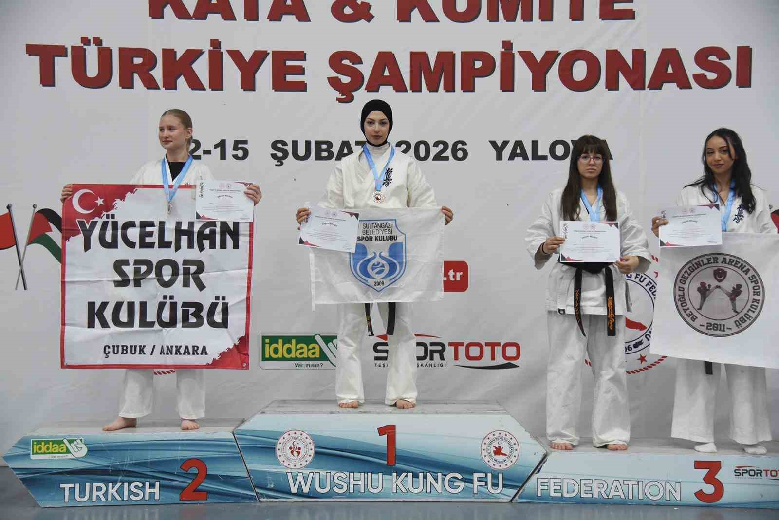 sultangazili sporculardan altin basari bir turnuva 5 birincilik 2 152XJYP8