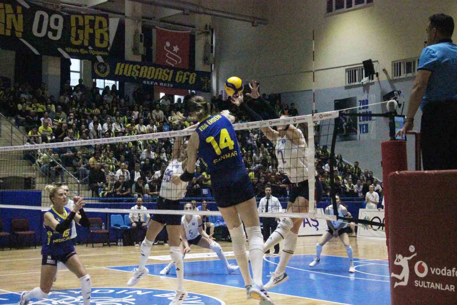 Sultanlar Ligi: Aydın Büyükşehir Belediyespor: 1 - Fenerbahçe Medicana: 3 6 sultanlar ligi aydin buyuksehir belediyespor 1 fenerbahce medicana 3 2 51z48HsJ