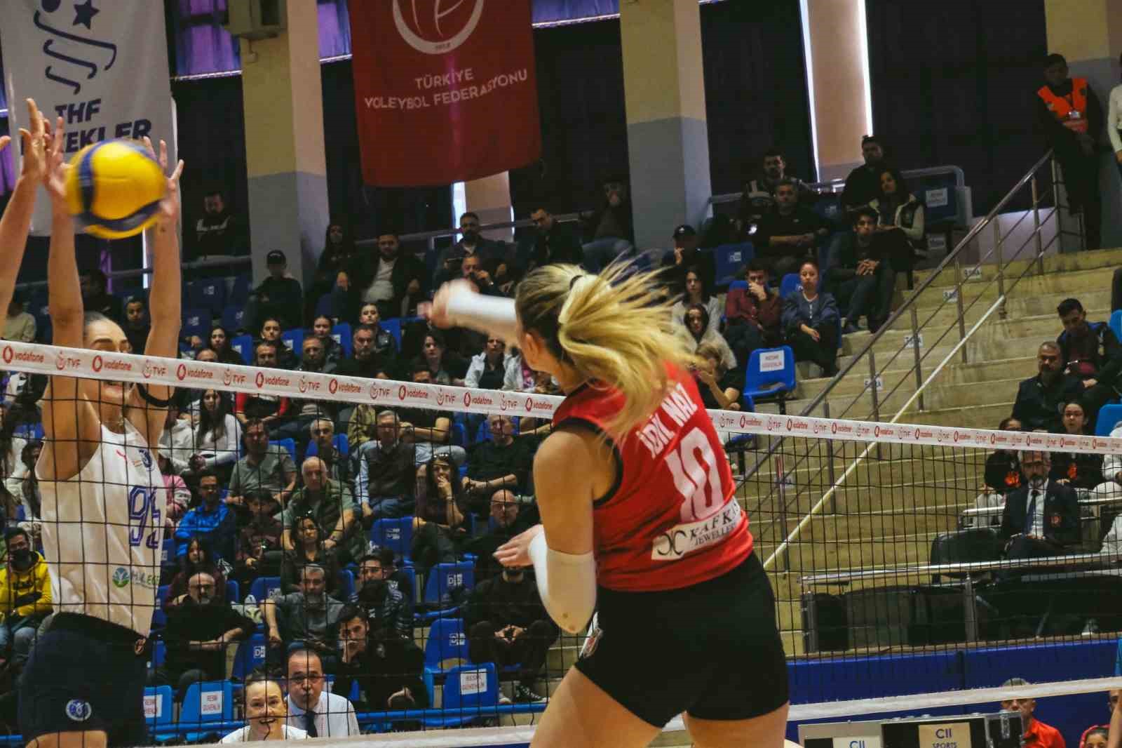 Sultanlar Ligi: Aydın Büyükşehir Belediyespor: 2 - Beşiktaş: 3 11 sultanlar ligi aydin buyuksehir belediyespor 2 besiktas 3 7 byt1Kt1d
