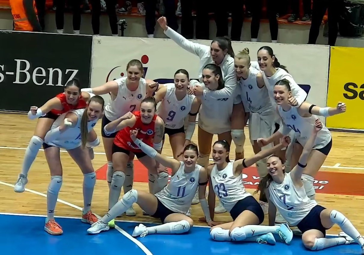 sultanlar ligi aydin buyuksehir belediyespor 3 ilbank 2 1 Nw9qCNlI