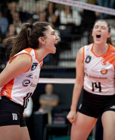 sultanlar-ligi-eczacibasi-dynavit-1-v-bank-3-S5N3b7aB.jpg