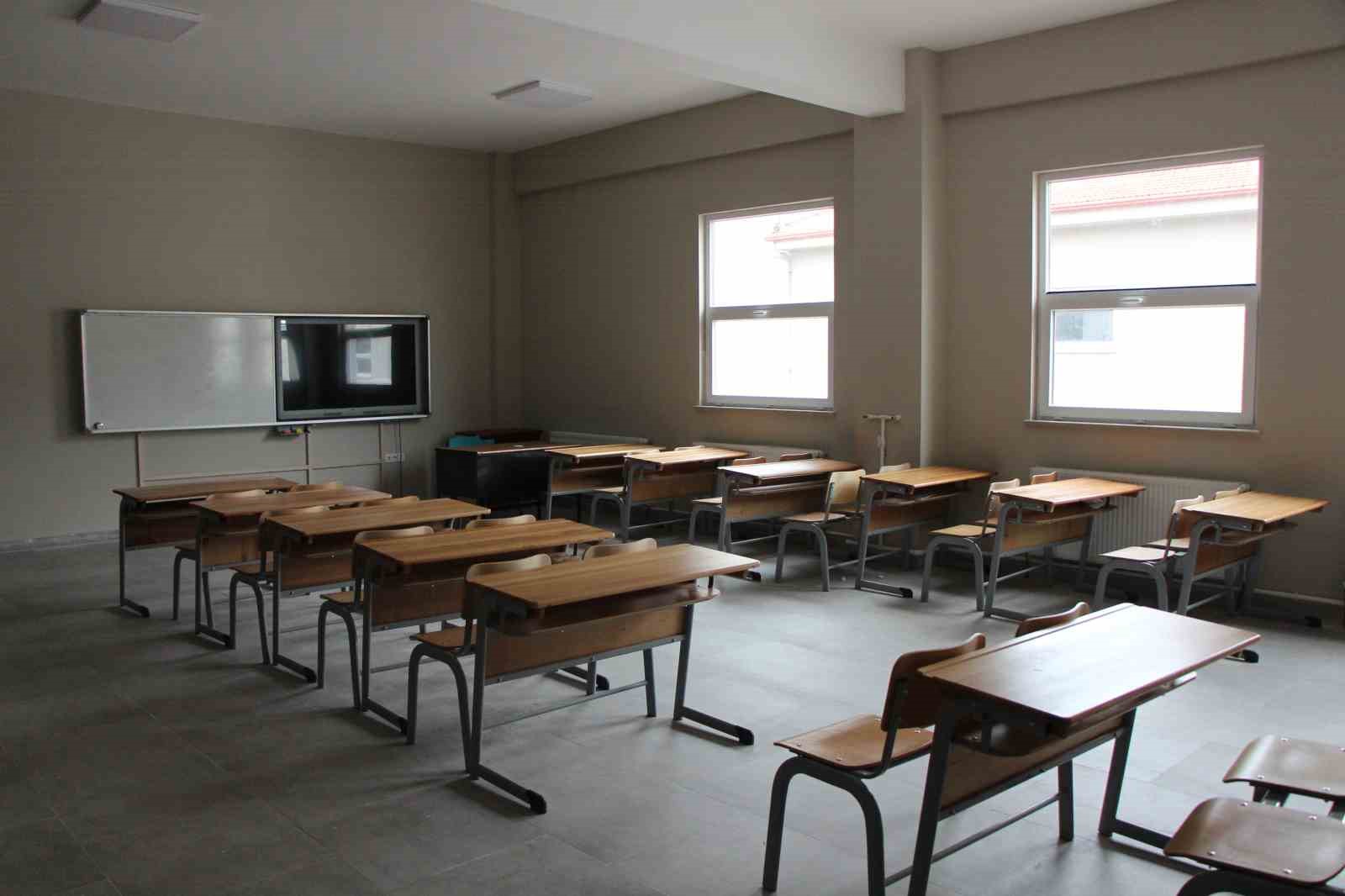suluovada 40 yillik okulun yerine mesleki egitim ussu yapiliyor 4 D6k7HLFM