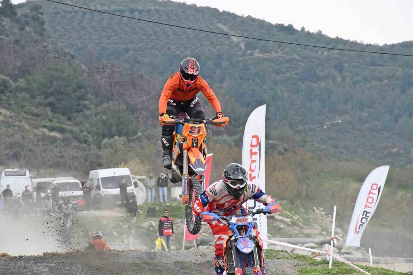 super enduro sezonu iznikte tamamlandi 3
