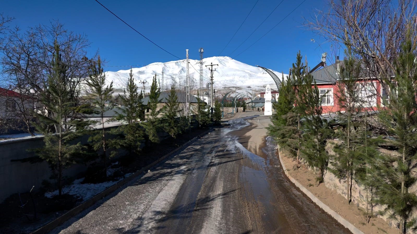 suphanin eteklerinde kartpostallik belde aydinlar 0 HvCBQIV5