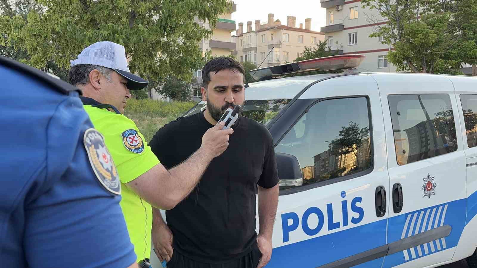 suphe uzerine durdurulan surucu 106 promil alkollu cikti 1 BePjyNrM