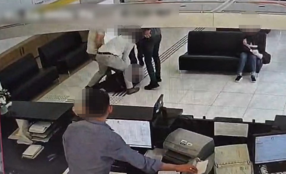supheli dolandiricilik parasini cekerken sucustu yakalandi 1 Er2lCpFT