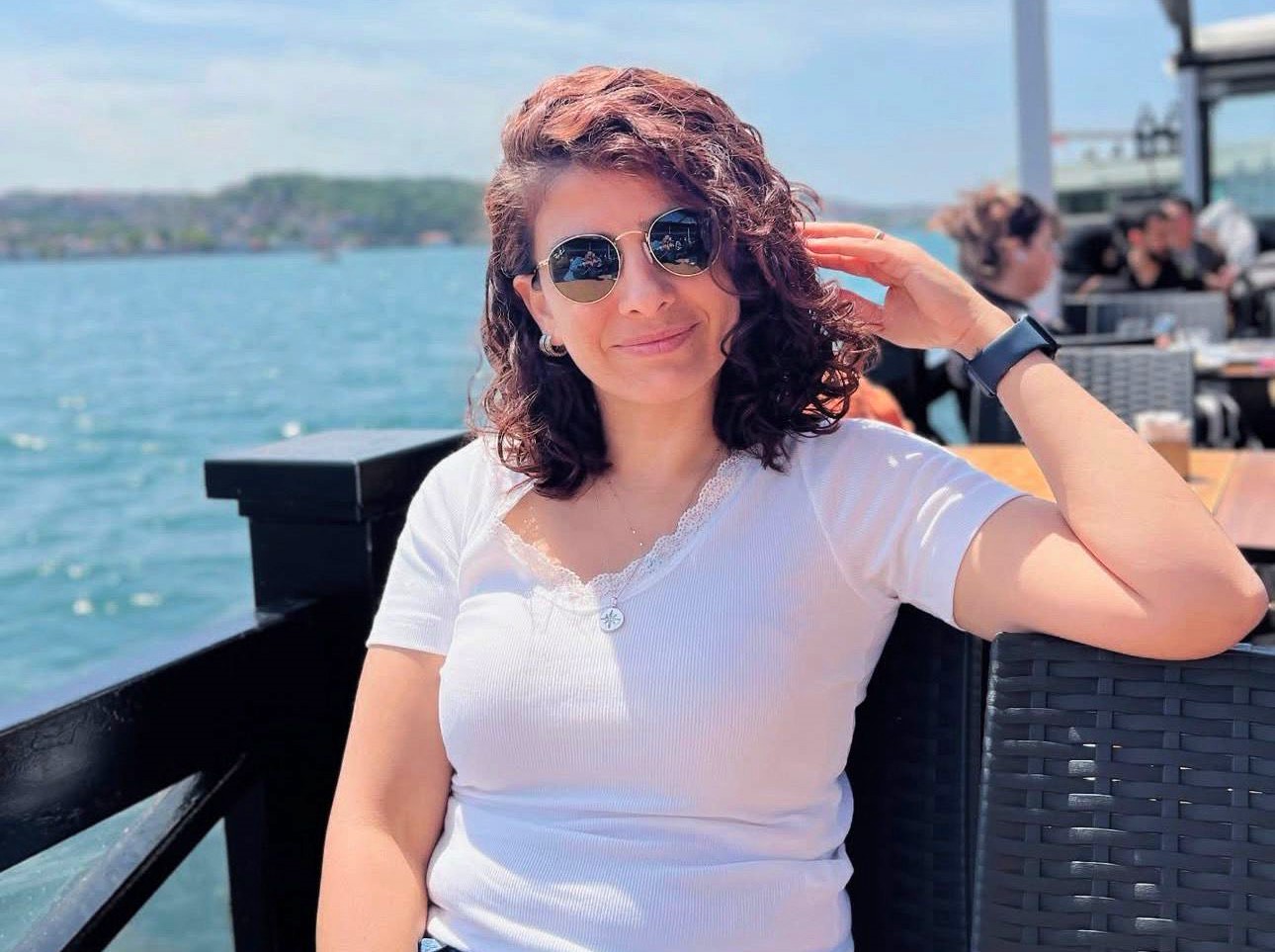 Şüpheli şekilde düşerek hayatını kaybeden Emel Akbaş Bayhan dosyasına takipsizlik kararı 4 supheli sekilde duserek hayatini kaybeden emel akbas bayhan dosyasina takipsizlik karari 0