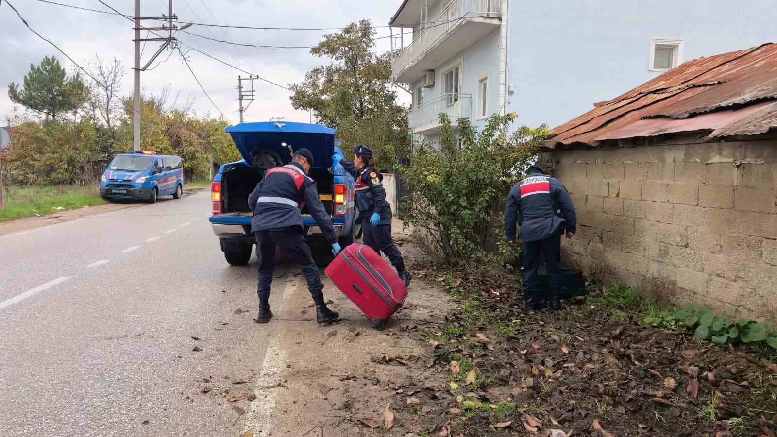 supheli valiz ekipleri teyakkuza gecirdi 2 4tcrpq4C