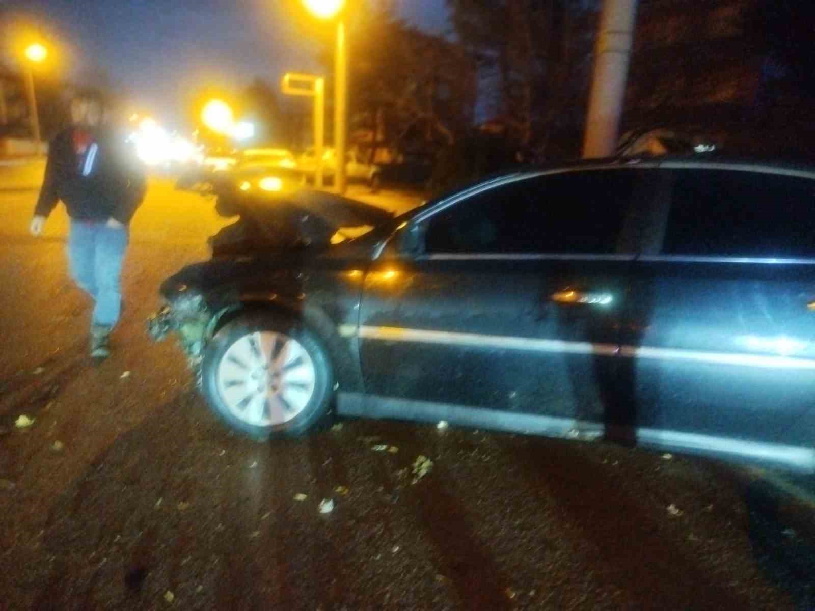 Süratli otomobilin çarptığı elektrikli bisiklet sürücüsü kadın hayatını kaybetti 7 suratli otomobilin carptigi elektrikli bisiklet surucusu kadin hayatini kaybetti 3 Ck1enJB2