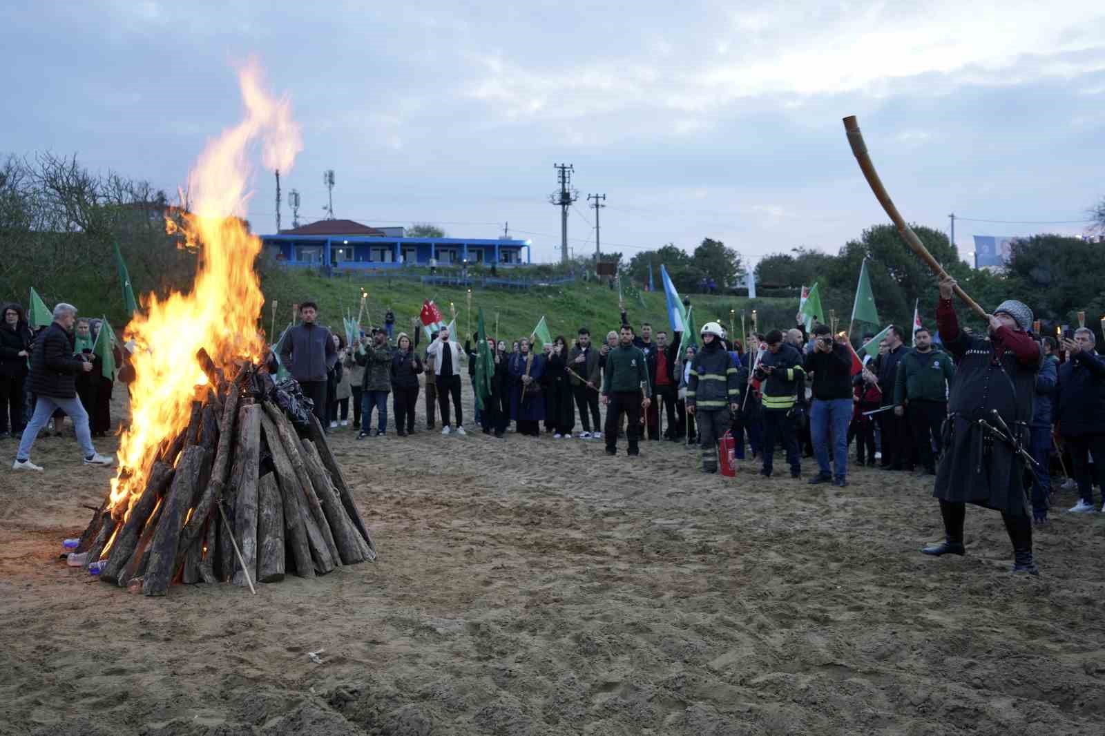 surgun gemilerinin yanastigi son kiyida bulusup atalarini andilar 1 Geba9sTP