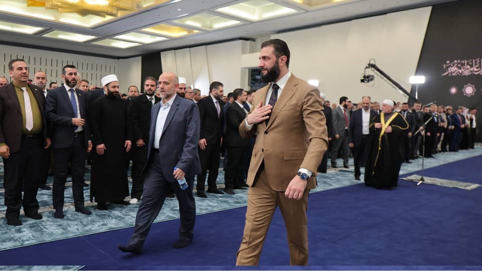 suriye devlet baskani baskan es sara bayram namazini halk sarayinda kildi 4 9CwwOfiV