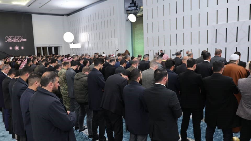 suriye devlet baskani baskan es sara bayram namazini halk sarayinda kildi 6 XBLHFD8q
