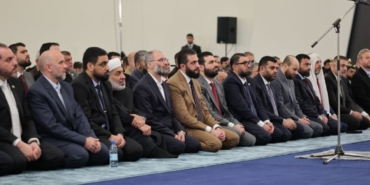 suriye-devlet-baskani-baskan-es-sara-bayram-namazini-halk-sarayinda-kildi-kSC99sXx.jpg