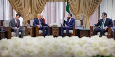 suriye-devlet-baskani-es-sara-abdnin-suriye-ozel-temsilcisi-barracki-kabul-etti-rGeS8YOz.jpg