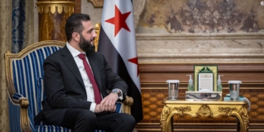 suriye-devlet-baskani-es-sara-suudi-arabistan-veliaht-prensi-selman-ile-gorustu-9yuaUmVe.jpg