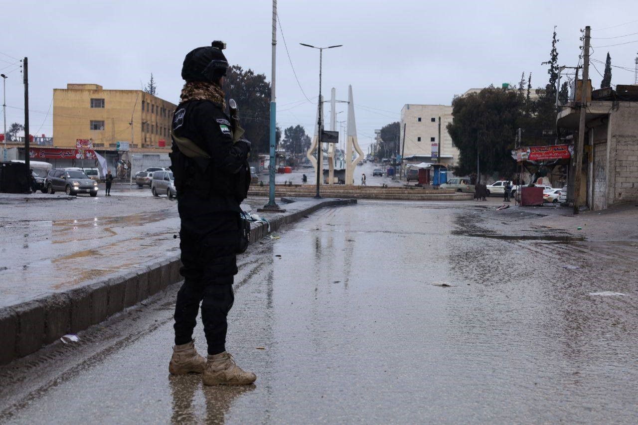 suriyede guvenlik guclerine ait konvoy tabkaya girdi 9 zV2g7d2y