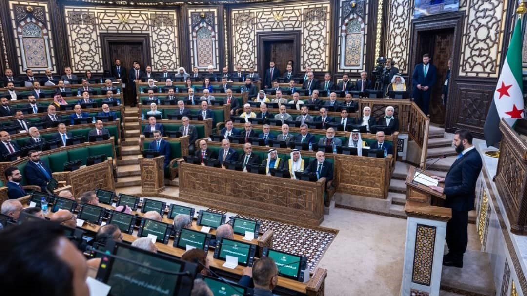 Suriye’de tarihi adım: Esad rejiminin devrilmesi sonrası ilk halk parlamentosu oturumu gerçekleştirildi 15 suriyede tarihi adim esad rejiminin devrilmesi sonrasi ilk halk parlamentosu oturumu gerceklestirildi 11 4tN5PrMY