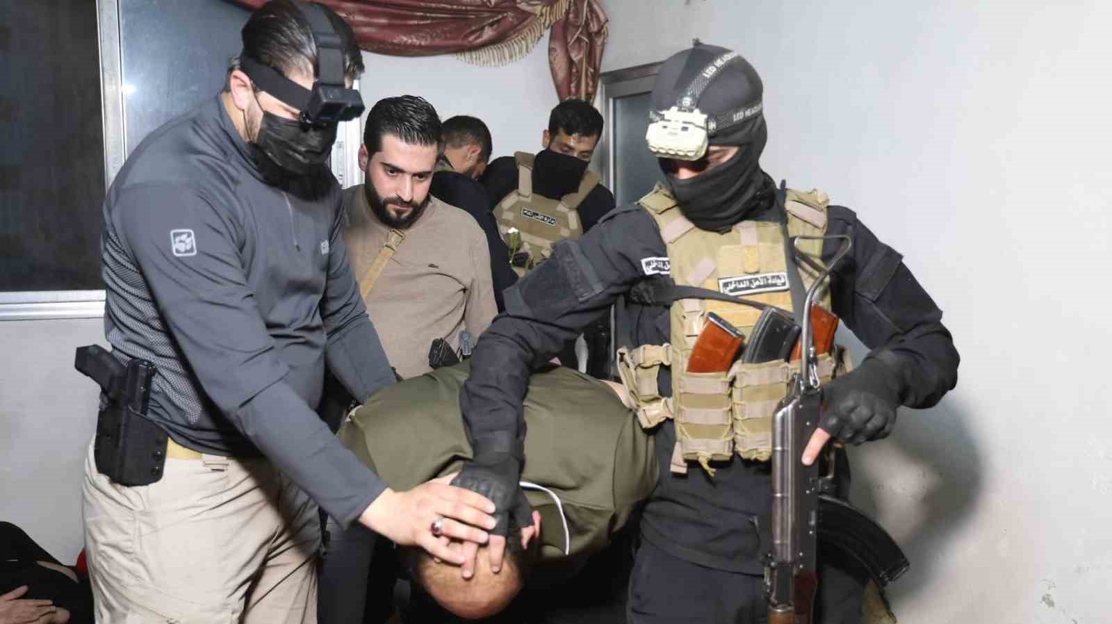 Suriye’de üst düzey isimlere suikast hazırlığında olan terör örgütü hücresi çökertildi 6 suriyede ust duzey isimlere suikast hazirliginda olan teror orgutu hucresi cokertildi 2 YVuRAe4b