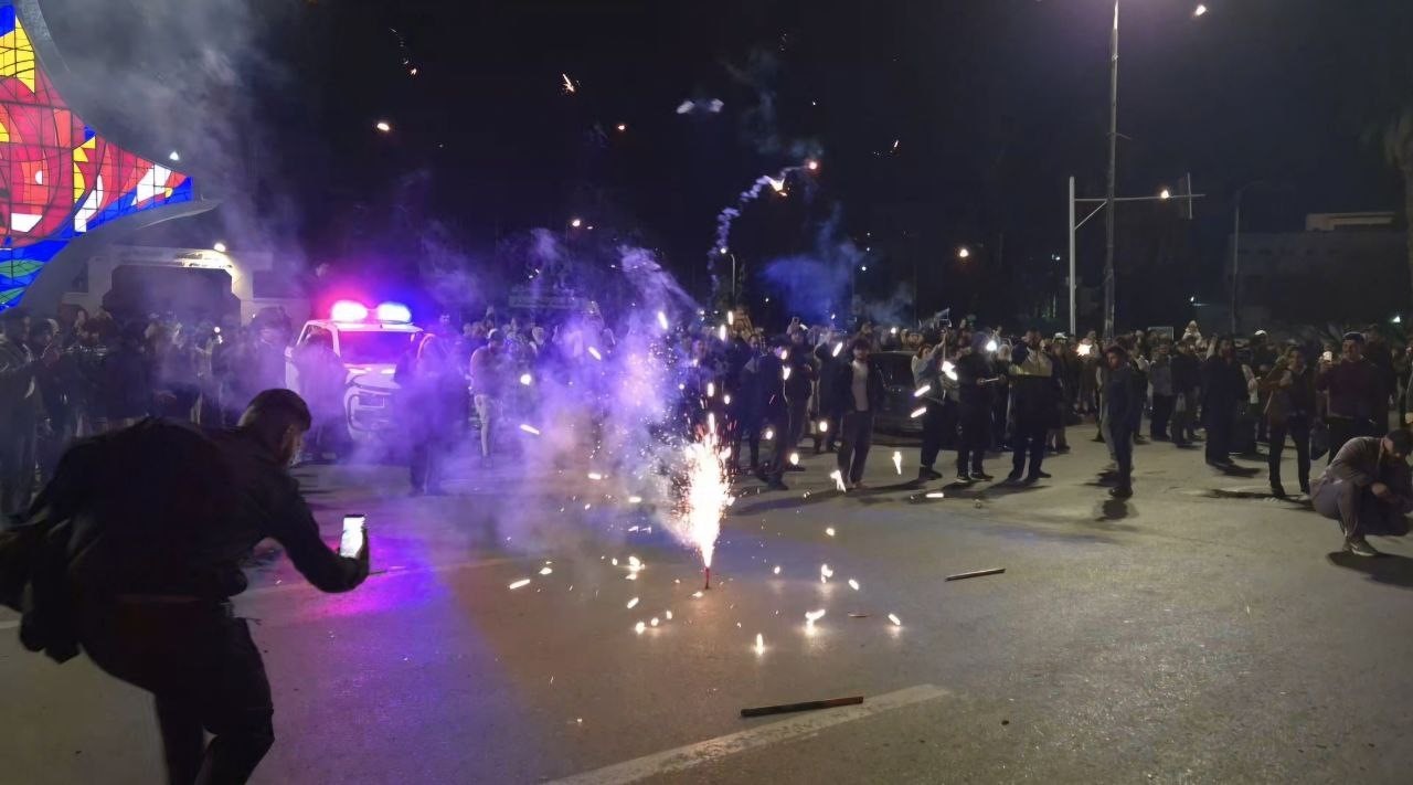 suriyeliler emevi meydaninda 2026ya coskuyla girdi 1 T8SUDHGF