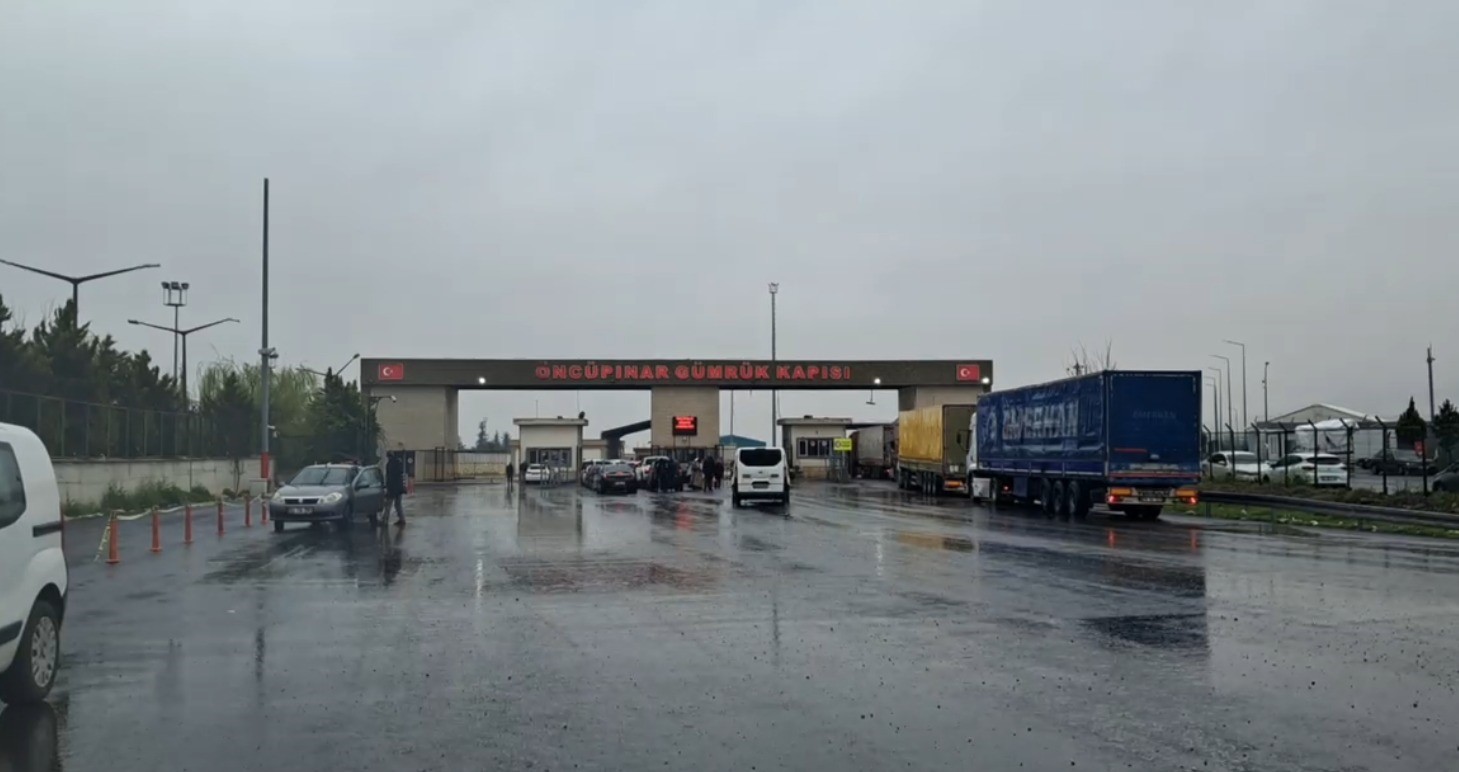 suriyelilerin gonullu geri donusu bayram oncesi de suruyor 1 HZUKtrbW