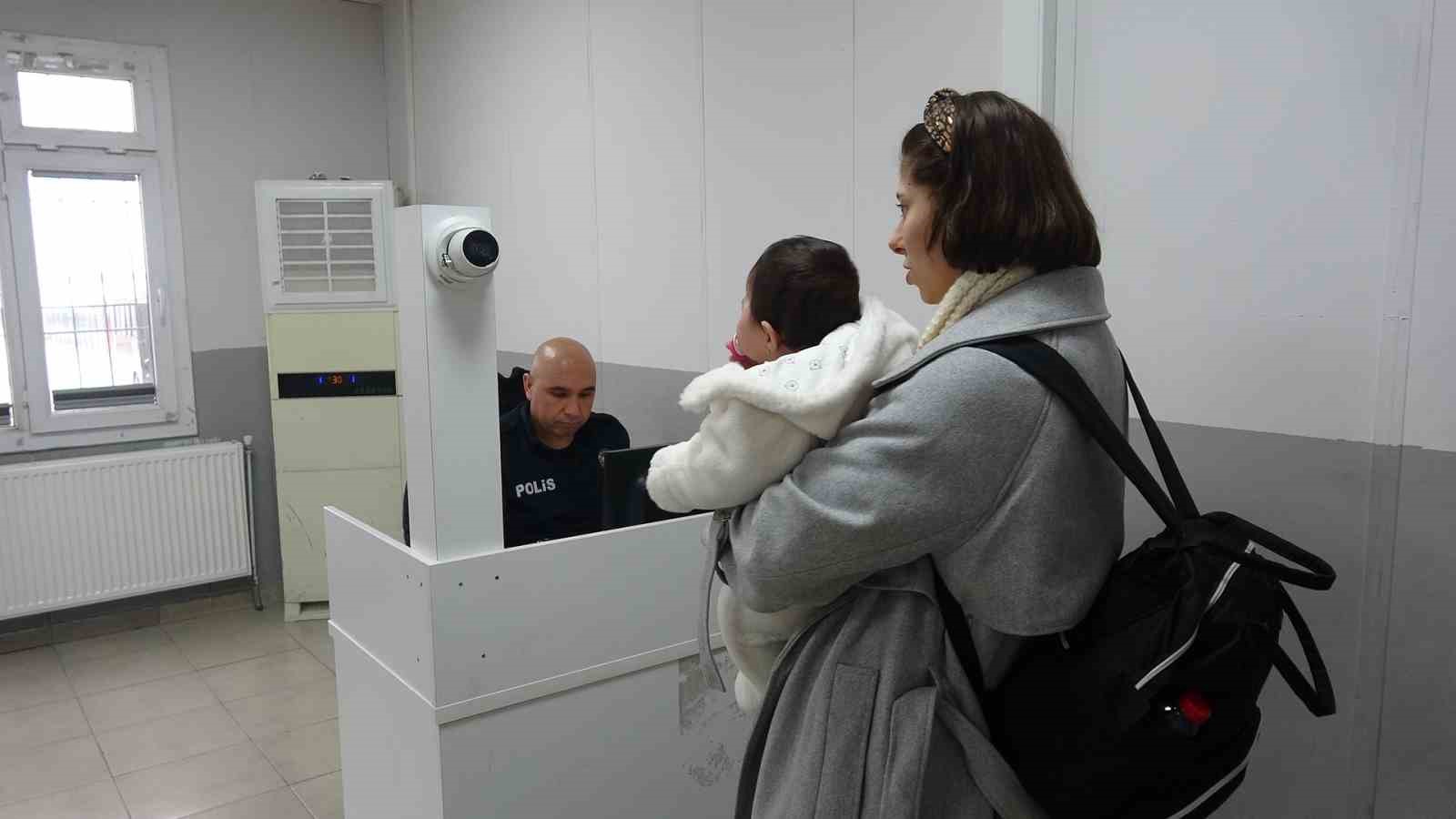 suriyelilerin gonullu geri donusu bayram oncesi de suruyor 4 5aWbsGyi